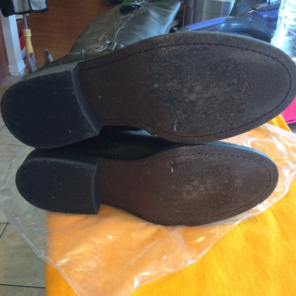 Vince Camuto VC-Fantastic Black Leather Riding Boots Size 9B/39, Pre-owned - Picture 9 of 16